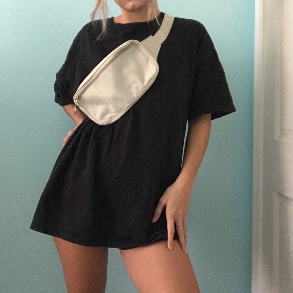 Fanny Pack - Picture 2 of 8